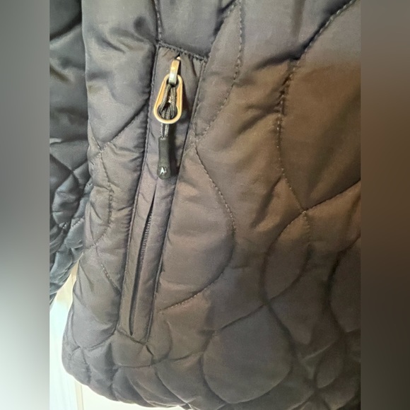 Marmot Black Light Puffer Jacket, Size Large - Picture 4 of 5